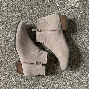 Blondo | Women’s Tan Booties size 9